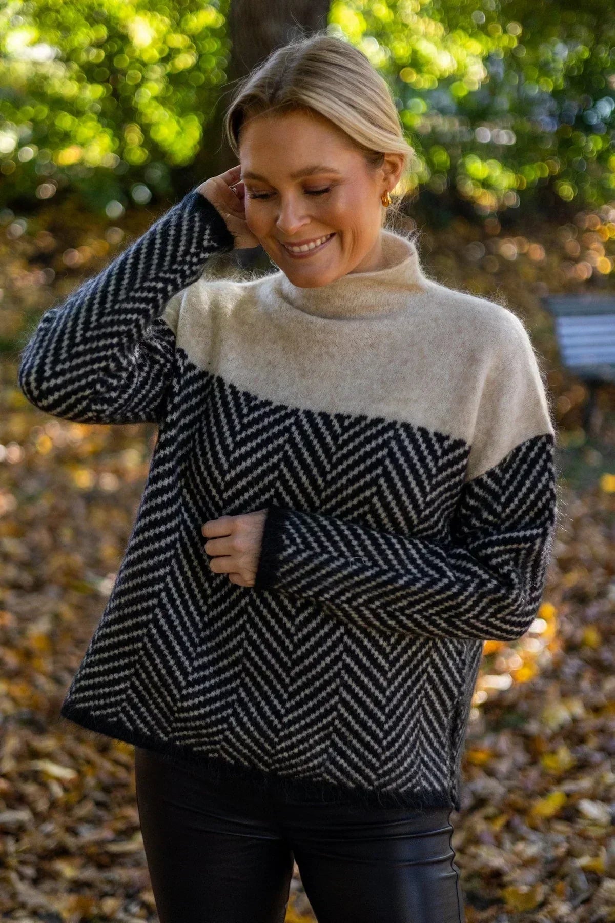 Aurora - Knit Turtleneck Sweater